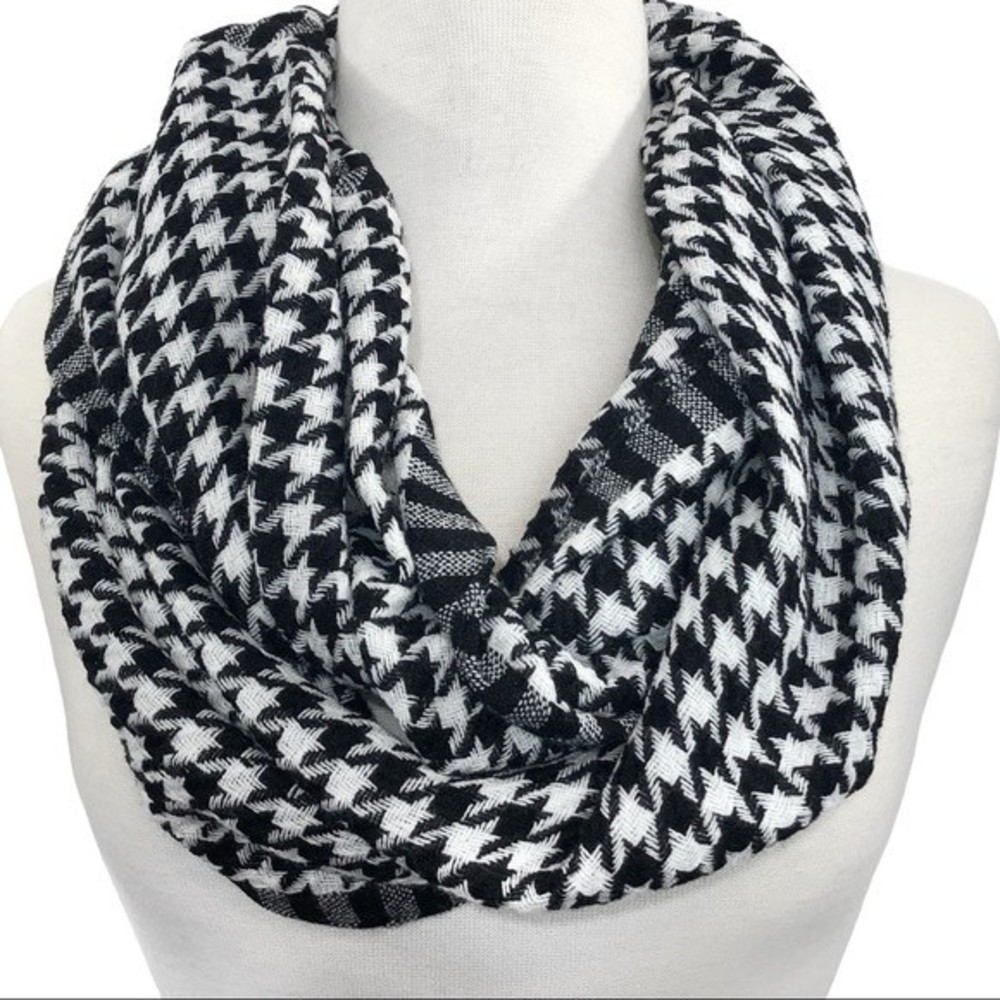 Houndstooth Black White Loop Infinity Scarf